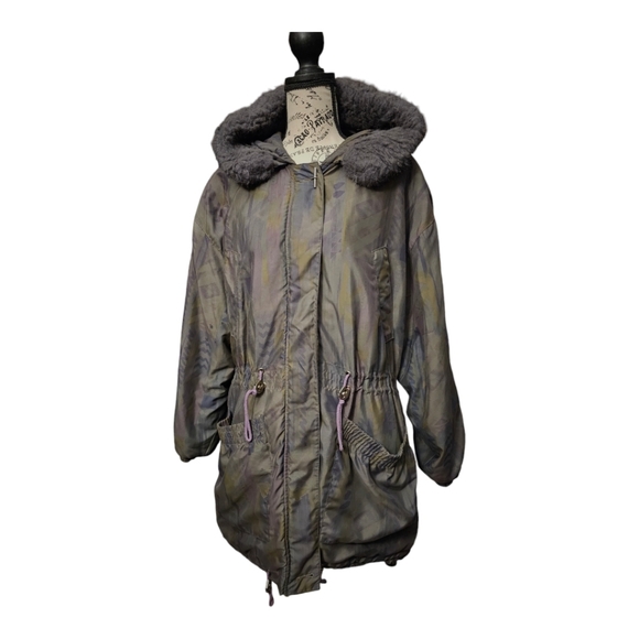 Iridescent Hooded Jacket with Faux Fur Trim Oversized Fall/Winter Wear - Picture 1 of 3
